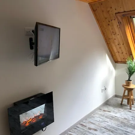 Atico Europa, Estacion *